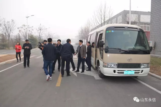 章丘区委副书记、代区长韩伟一行莅临公司视察